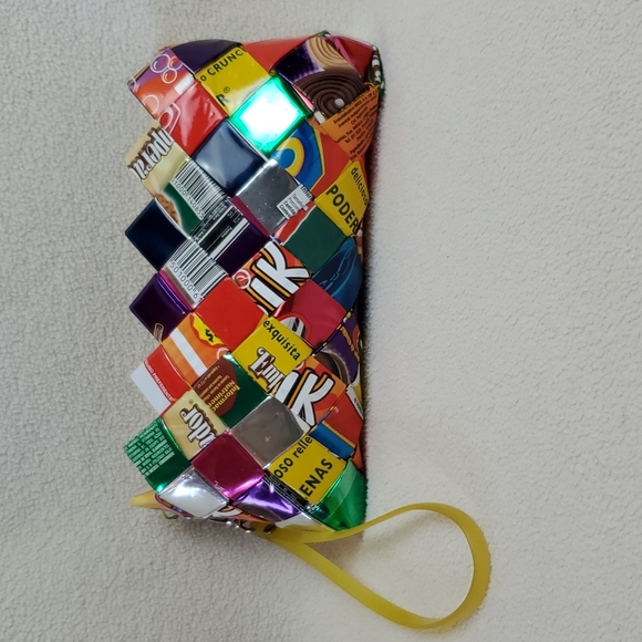 Ecoist Candy Wrapper Wristlet Clutch Bags (2 Sizes) - Picture 4 of 11